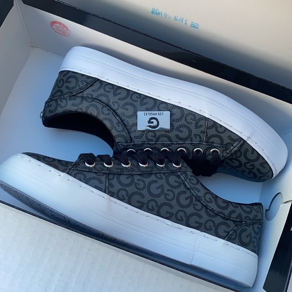 New G by GUESS Gallyn Sneakers SZ 5.5 - Picture 6 of 6
